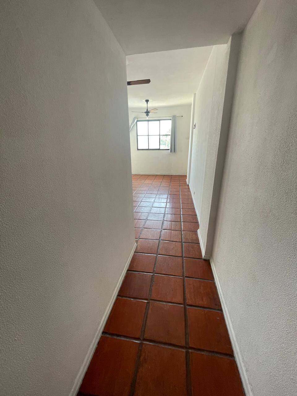 #849 - Apartamento para Locação em Iguaba Grande - RJ