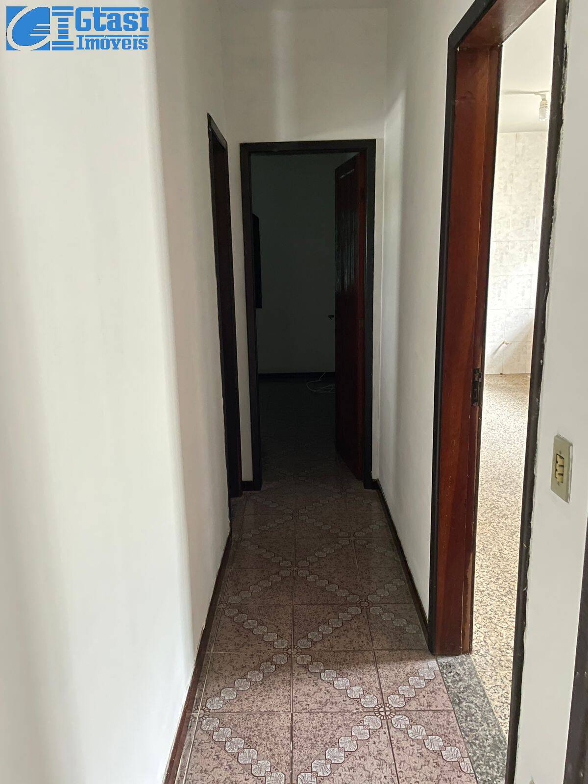 Casa para alugar com 3 quartos, 389m² - Foto 18